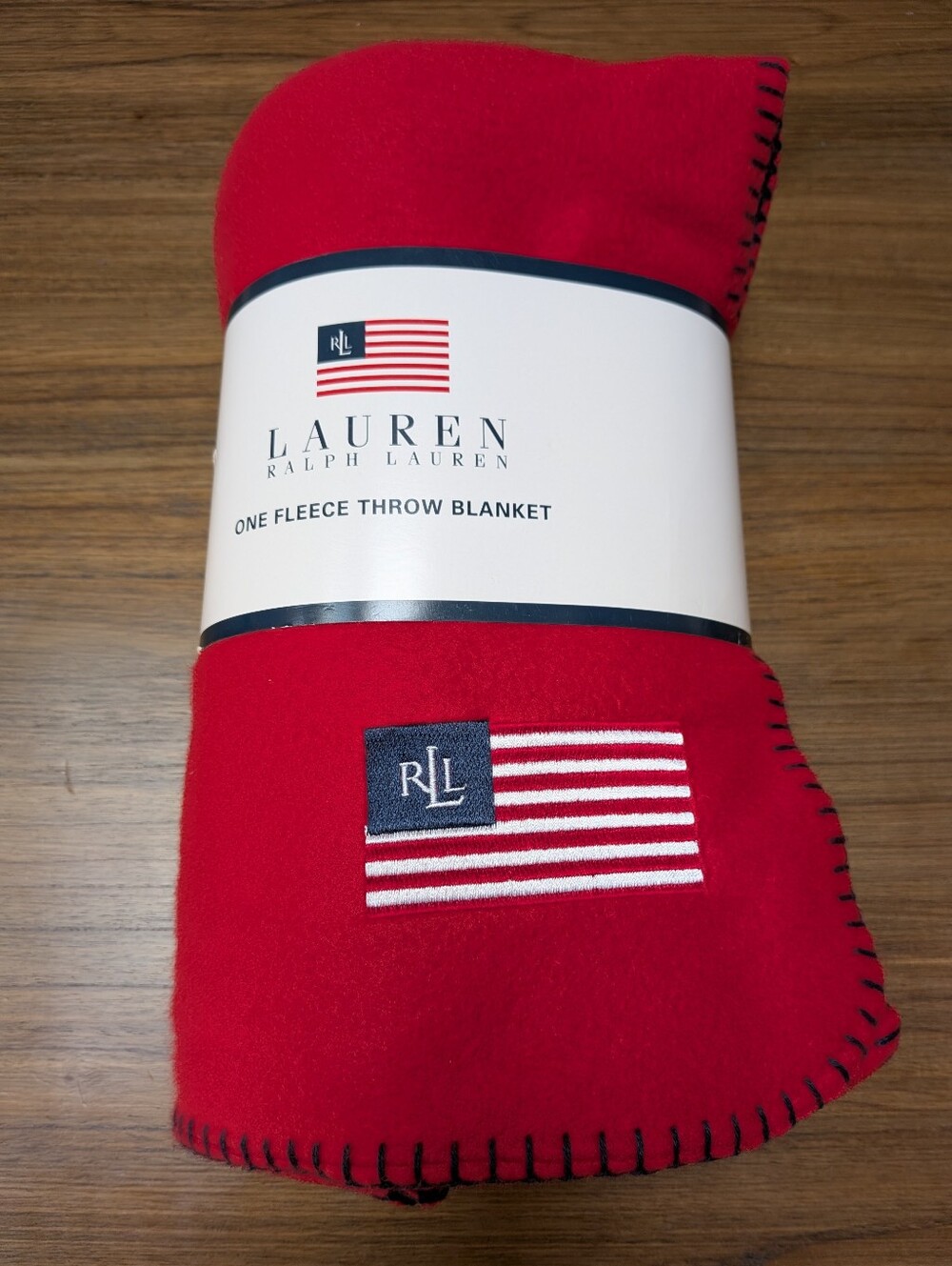 NWT Lauren Ralph Lauren Red Flag Embroidered Fleece Throw Blanket 50x70 Inches